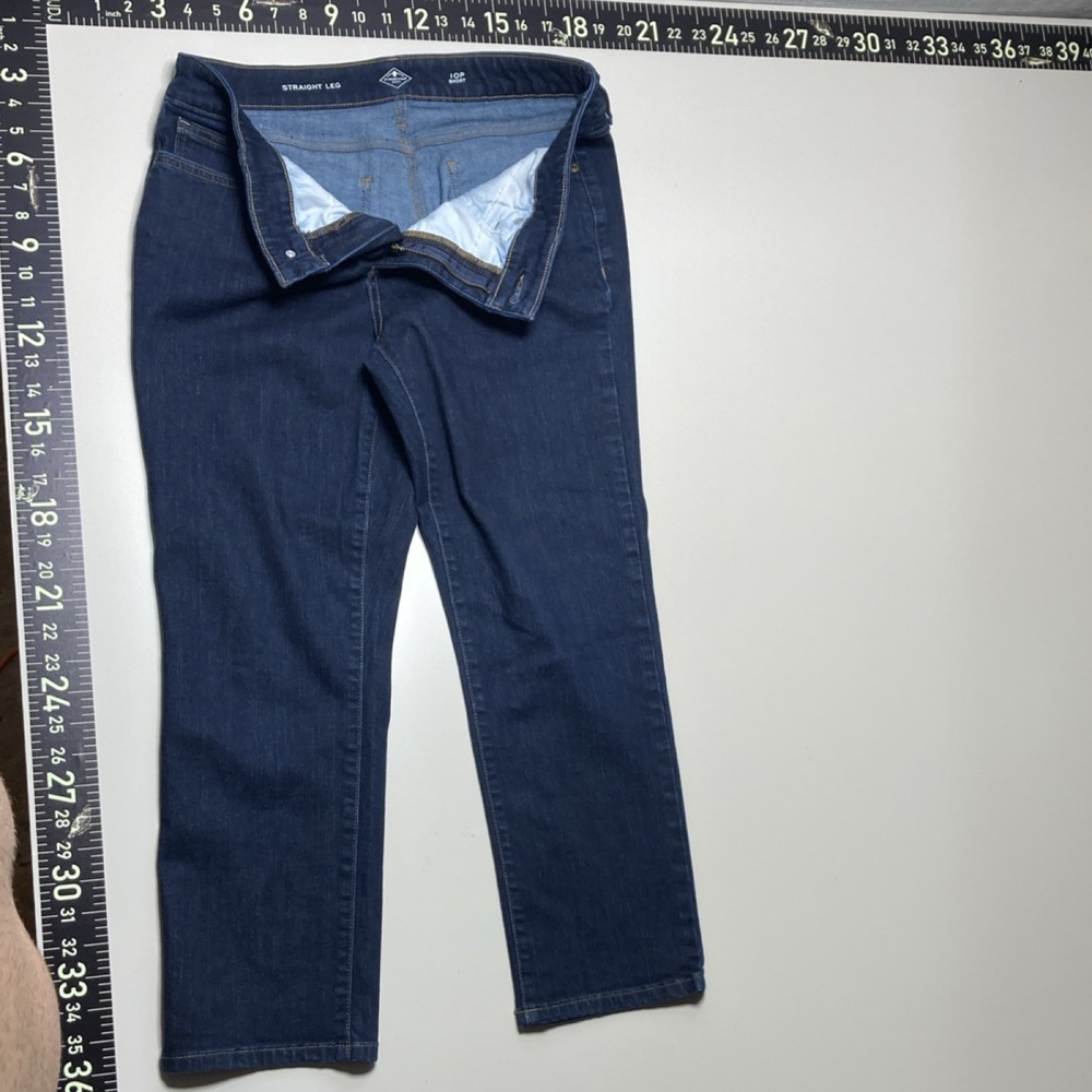 St. John's Bay Women's Straight Leg Jeans Blue Denim Petite Button Zip Pockets